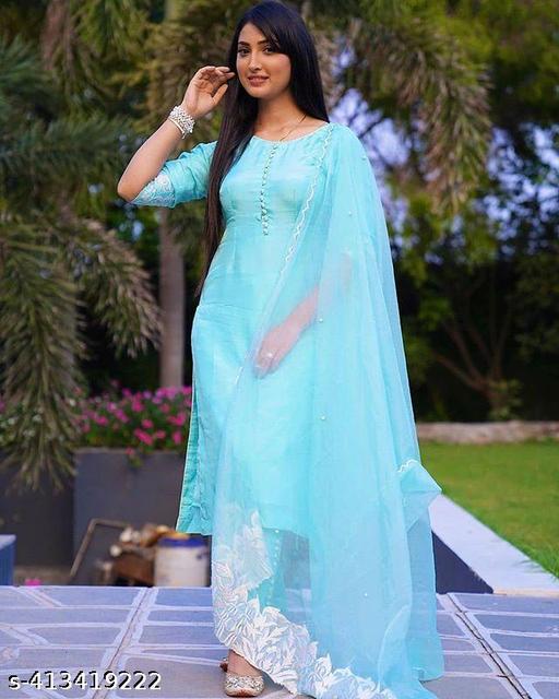 Abhisarika Fashionable Women Kurta Sets