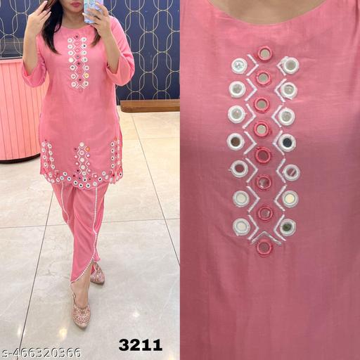 Myra Sensational Women Kurta Sets