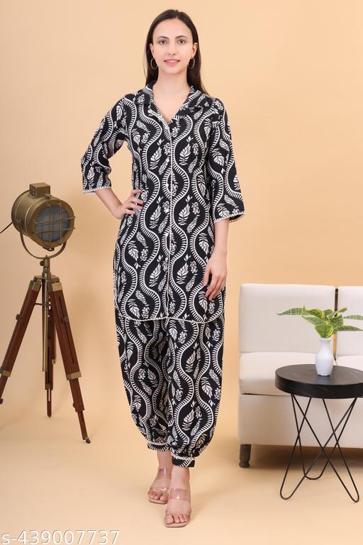 Abhisarika Pretty Women Kurta Sets