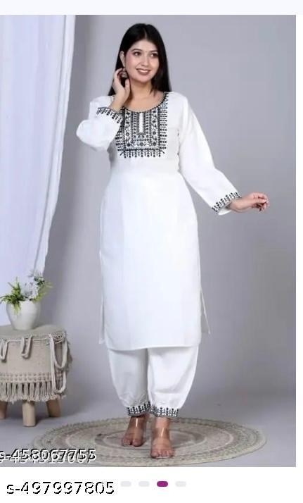 Chitrarekha Petite Women Kurta Sets