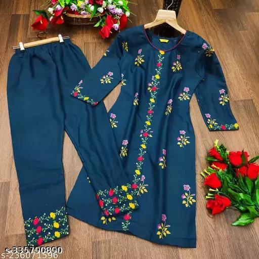 Kashvi Attractive Women Kurta Sets