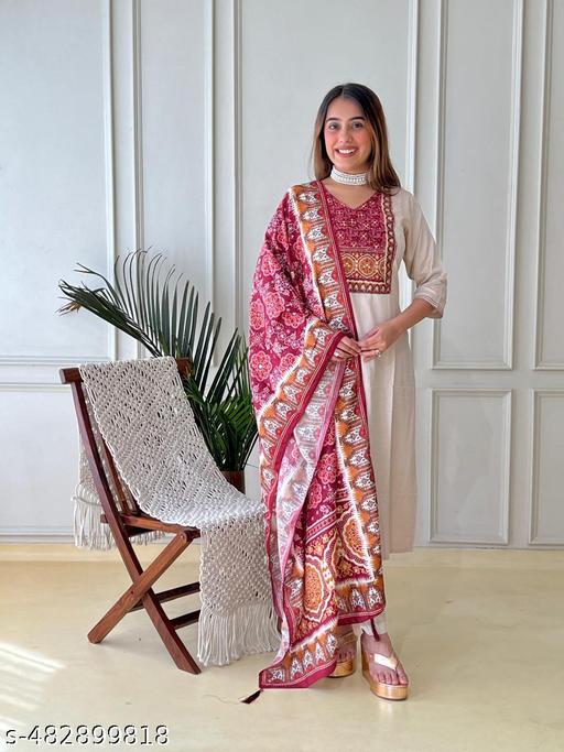 Banita Voguish Women Kurta Sets