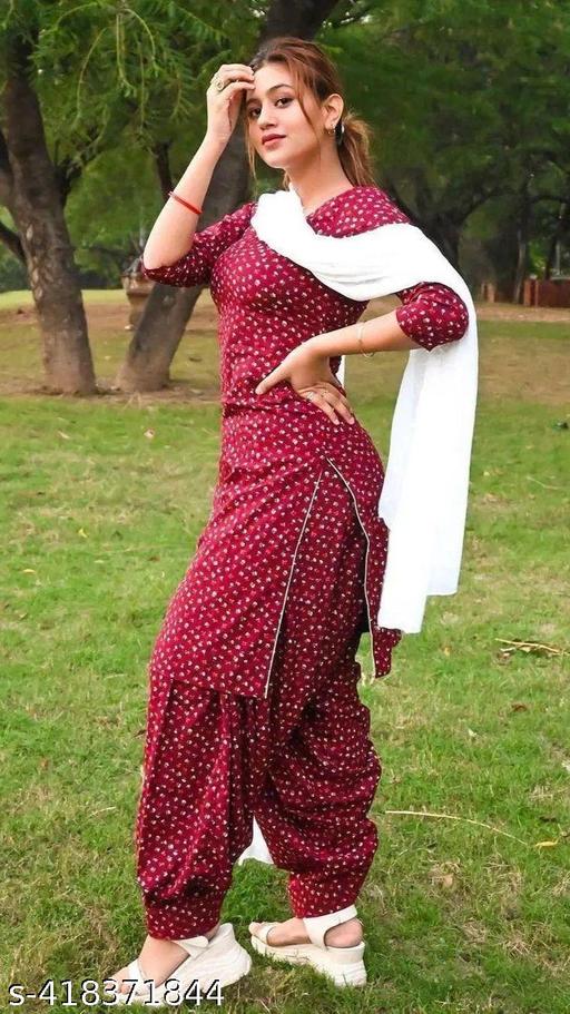 Charvi Ensemble Women Dupatta Sets