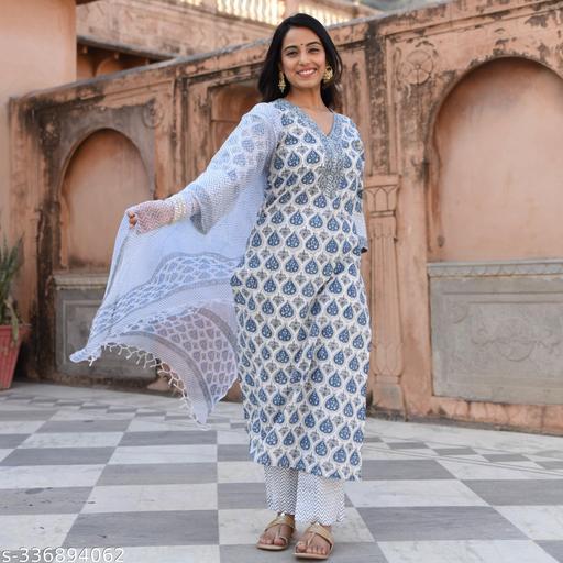 Chitrarekha Fashionable Women Kurta Sets
